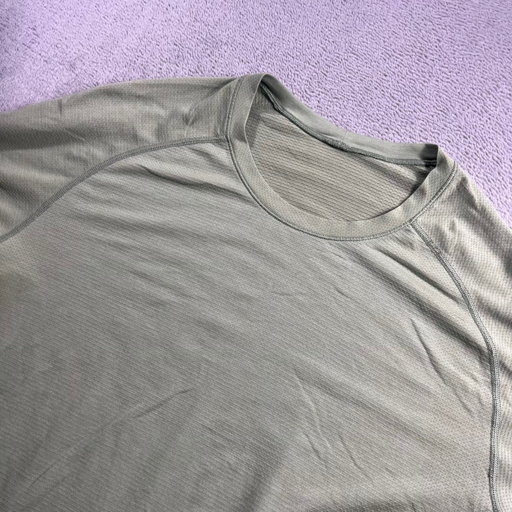 Lululemon Metal Vent Tech Short Sleeve Shirt Sage Green Mens Large Training Tee